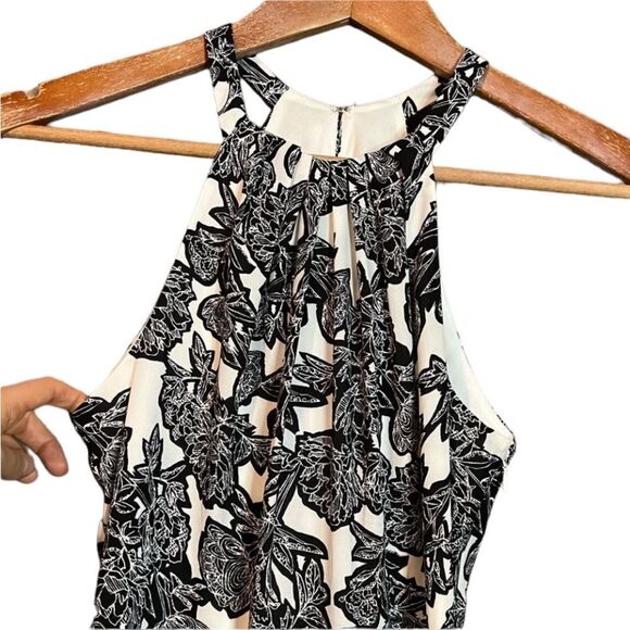 NWT! Express patterned black and white dress - Picture 3 of 12